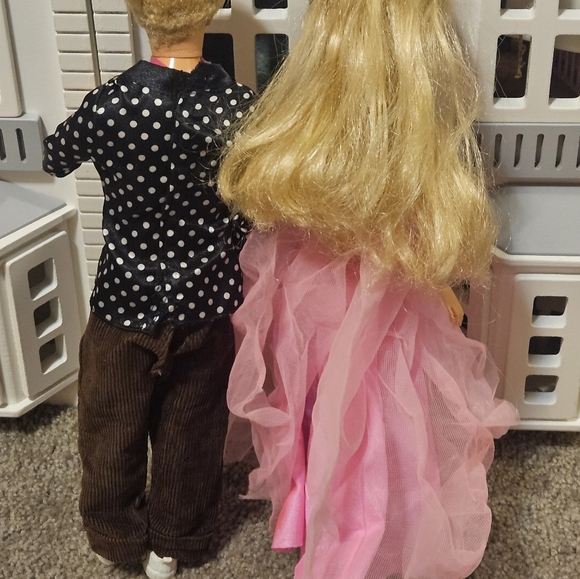 Princess Anneliese Barbie Doll in The Princess and The Pauper Works And Prince - Picture 6 of 7